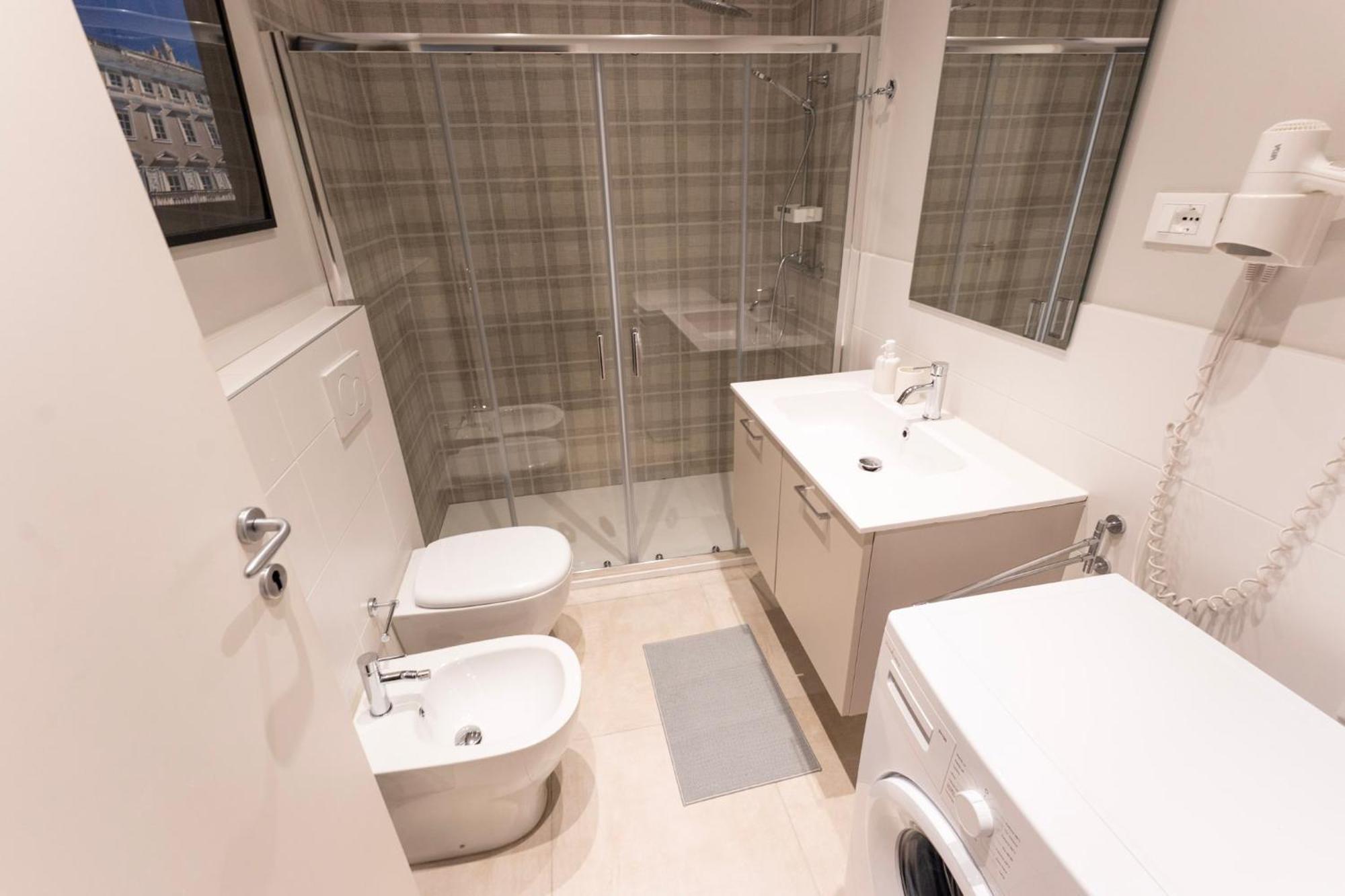 Sofia Residence Stazione Трієст Екстер'єр фото
