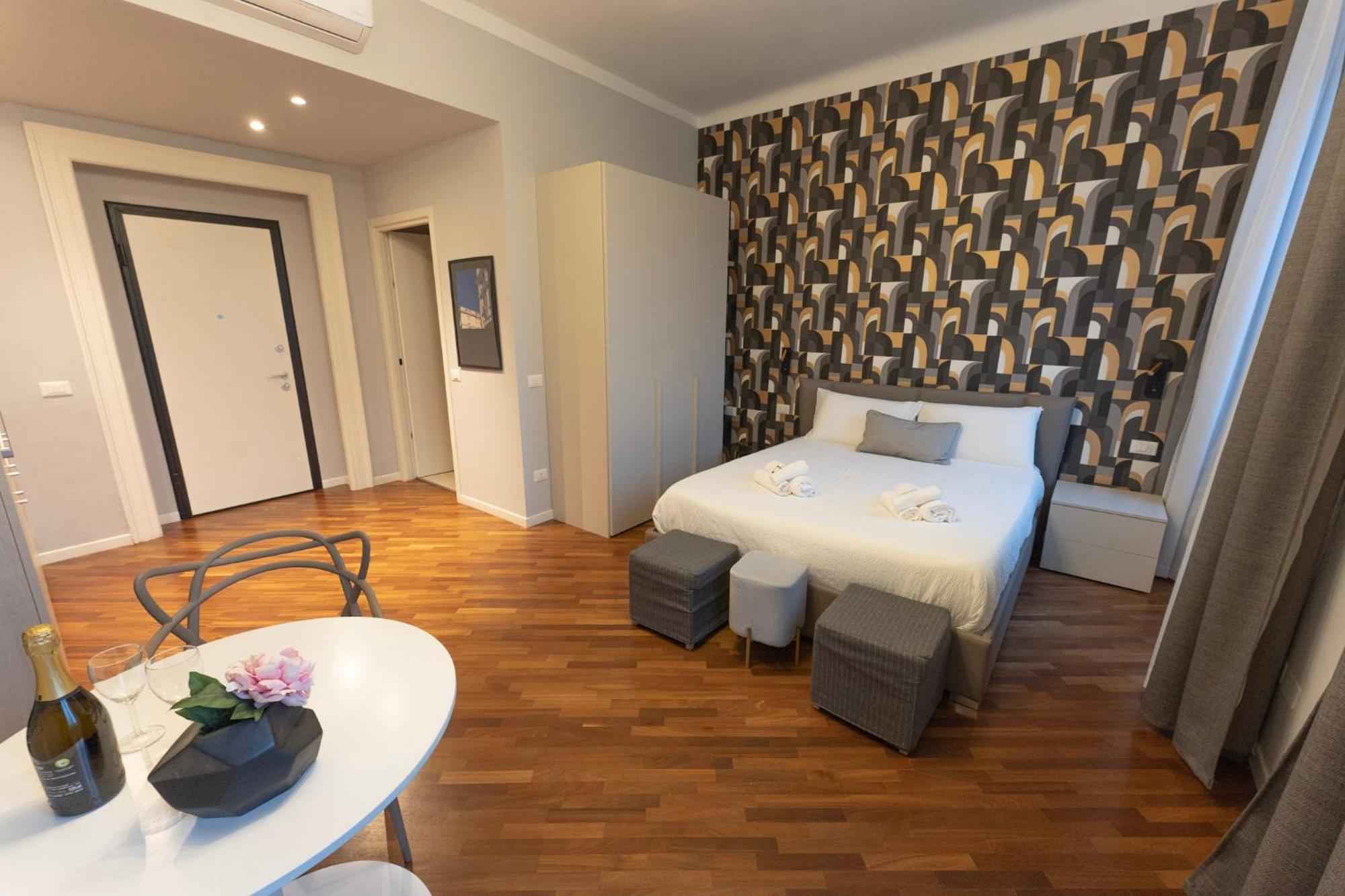 Sofia Residence Stazione Трієст Екстер'єр фото